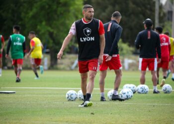 Instituto visita a River y sueña con clasificar