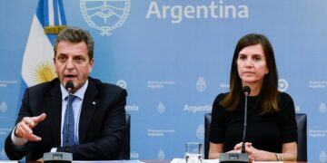 Anuncian un bono de $ 55.000 para jubilados que cobran la mínima y aumento de 20%