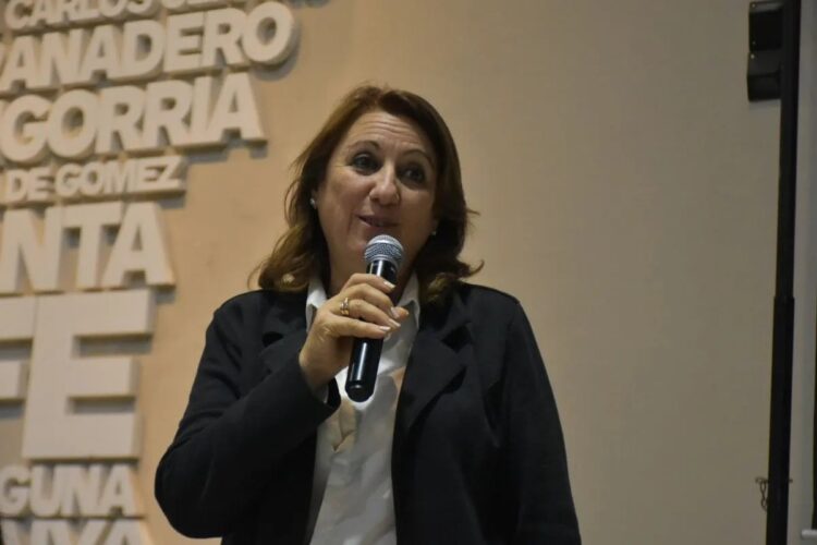 Fein: "No nos da lo mismo, no hay lugar para el voto en blanco"