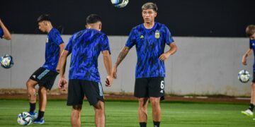 Argentina va por las semifinales ante Brasil
