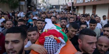 Hamás denunció un letal bombardeo israelí frente al principal hospital de Gaza