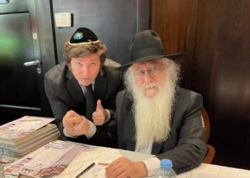 Milei participó en una celebración judía y recibió la bendición del rabino David Pinto