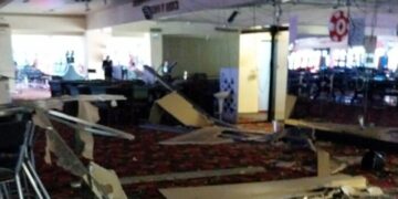 Debido a la tormenta, se desplomó gran parte del techo del Casino de Villa Carlos Paz