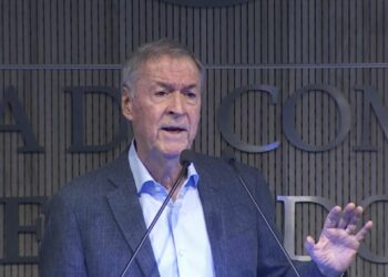 Schiaretti defendió la obra pública y volvió a desearle «el mayor de los éxitos» a Milei