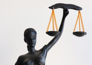 Abogados de Córdoba piden defender el derecho laboral protectorio