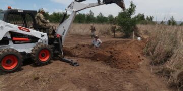 Firman acuerdo entre entidades forenses