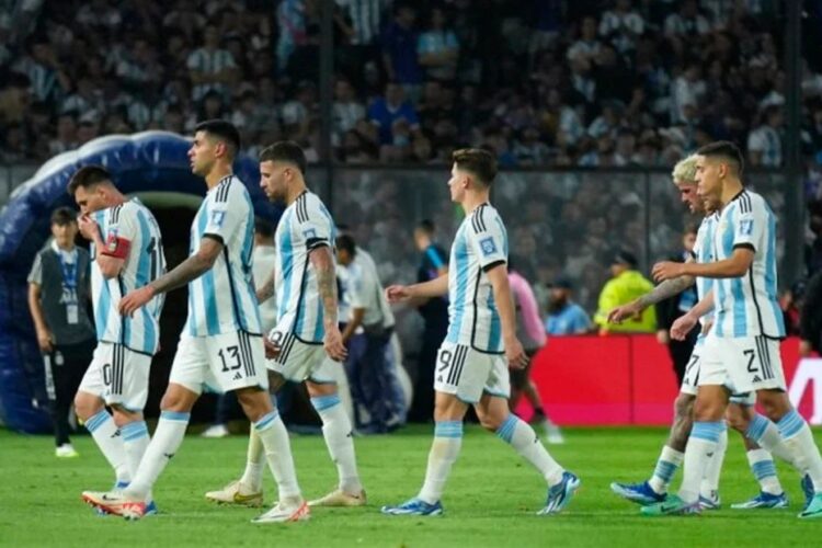 Fin del invicto: Argentina perdió con Uruguay en la Bombonera