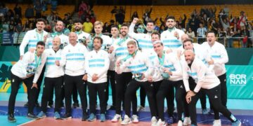 El voley se quedó con la plateada