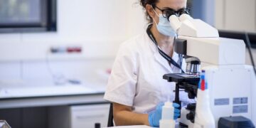 Bioquímicos se suman a los profesionales que cobrarán copagos a los afiliados de prepagas