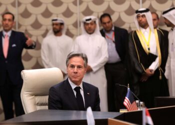 Blinken reiteró ante cancilleres árabes el respaldo de EEUU a «pausas humanitarias» en Gaza