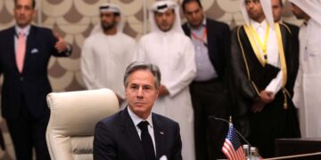 Blinken reiteró ante cancilleres árabes el respaldo de EEUU a «pausas humanitarias» en Gaza