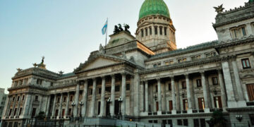 LLA ya dispuso las autoridades de su bloque para el Senado y define el titular de Diputados