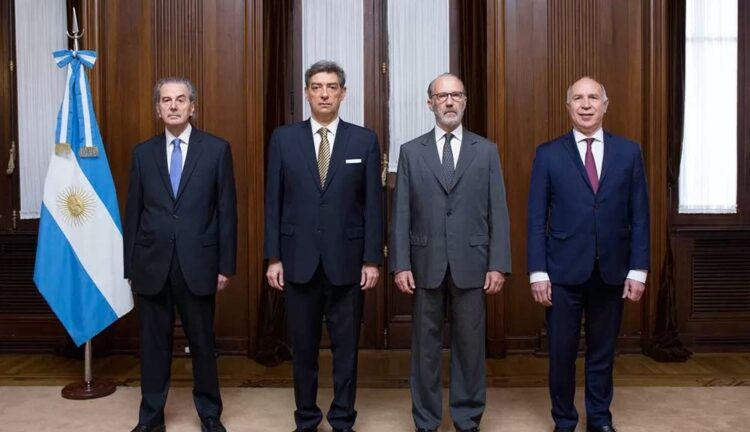 Rechazaron un amparo que reclamaba que haya diversidad de género en la Corte Suprema