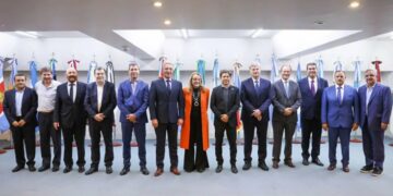 Ante el inminente pago del aguinaldo, prevén una reunión entre gobernadores