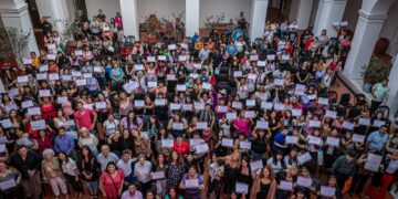 Entregaron más de 400 diplomas educativos