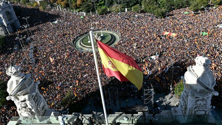 Miles de españoles rechazaron la amnistía