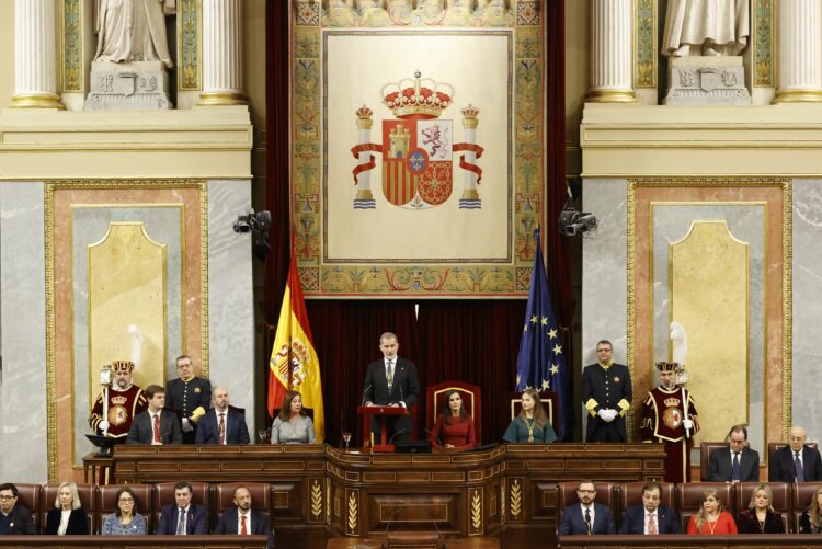 El rey de España pidió terminar con las divisiones