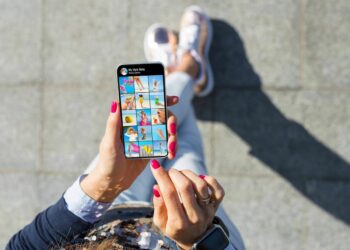 Acusan a Meta de permitir perfiles de menores de 13 años en Instagram