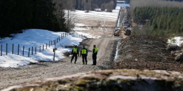 Helsinki cerró su frontera y Rusia anticipa “tensión”