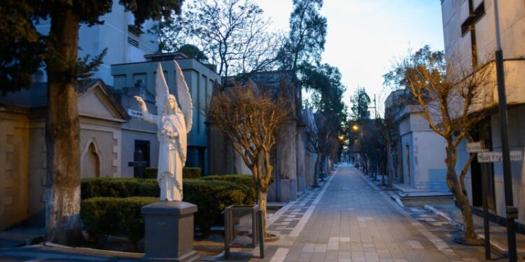 En busca del necroturismo en las iglesias coloniales de Córdoba