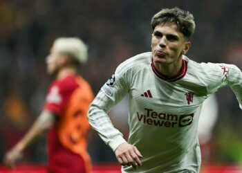 Garnacho marcó su primer gol en Champions