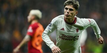 Garnacho marcó su primer gol en Champions