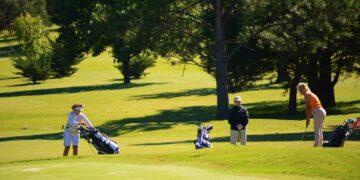 Un torneo de golf con música y un sunset inolvidable