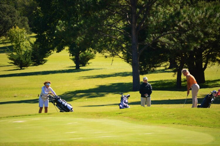 Un torneo de golf con música y un sunset inolvidable