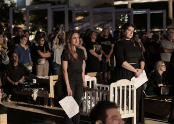 A un mes del ataque de Hamás, Tel Aviv redobla su ofensiva