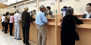 Las jubilaciones suben un 21% y sumarán un bono de $55.000
