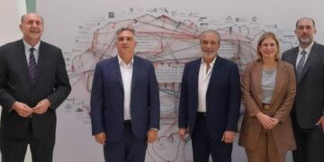 Llaryora generó nuevos vínculos para potenciar la economía del conocimiento