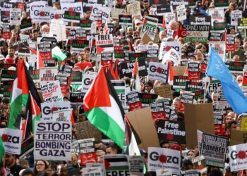 Las marchas dividen a Francia y el Reino Unido