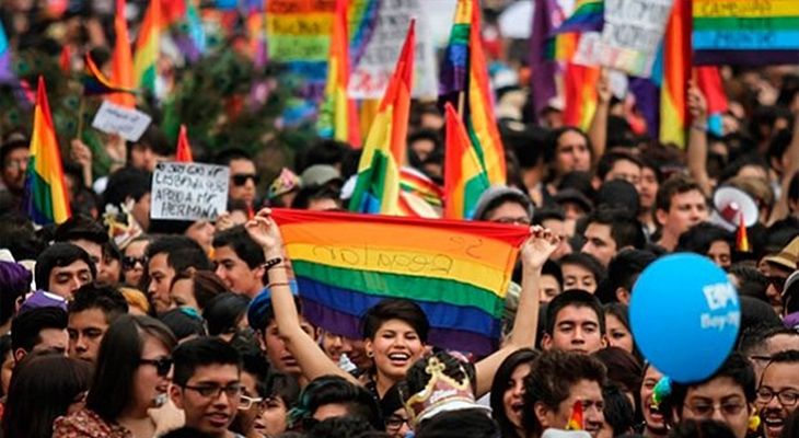 La 15ª edición de la Marcha del Orgullo tiñe las calles de Córdoba este sábado
