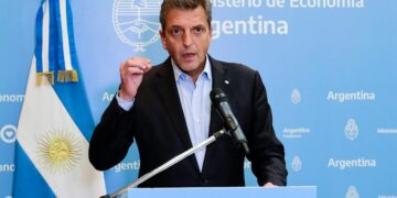 El abastecimiento se normaliza tras otro aumento de las naftas