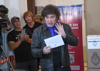 LLA volvió a instalar la idea de que hubo «fraude” en la primera vuelta