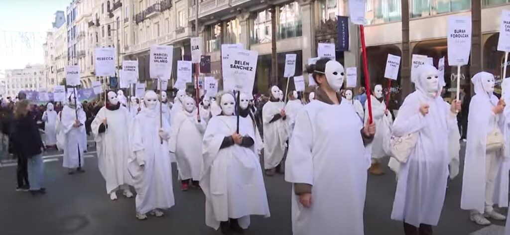Marchan en todo el mundo contra la violencia hacia las mujeres
