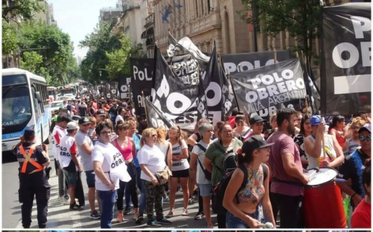 Los piqueteros de Córdoba afirman que van a “enfrentar el ajuste”