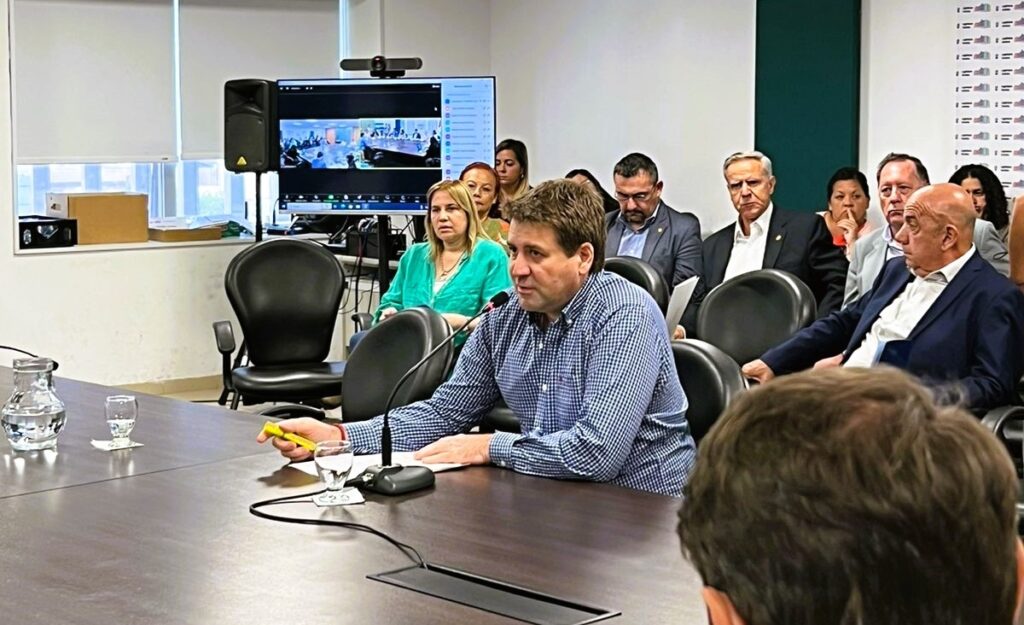 Críticas de los intendentes de la UCR al presupuesto provincial