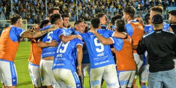 Estudiantes (RC) va por la semifinal