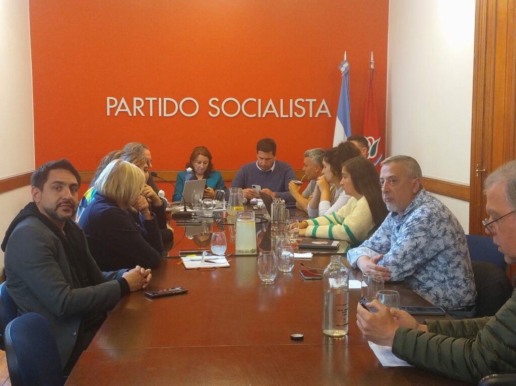 El socialismo anunció su apoyo a Massa para la segunda vuelta