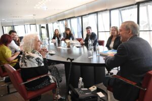 Fuerte gesto de Schiaretti hacia la titular de Abuelas de Plaza de Mayo Fuerte gesto de Schiaretti hacia la titular de Abuelas de Plaza de Mayo