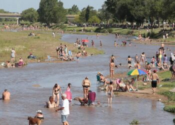 Las tarifas de verano llegan con subas interanuales de hasta un 200%