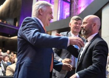 En un escenario de extrema paridad, el  intento por captar los votos schiarettistas reaviva la centralidad de esta provincia