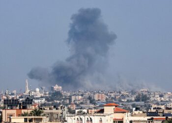 Israel pide a sus ciudadanos solo viajes esenciales a 80 países por amenazas de atentados