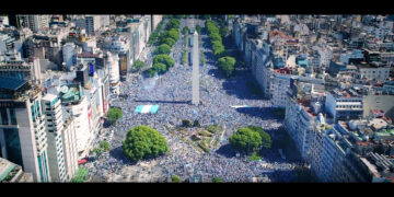 Estrena en cines “Elijo Creer”, la película oficial que retrata la consagración en Qatar