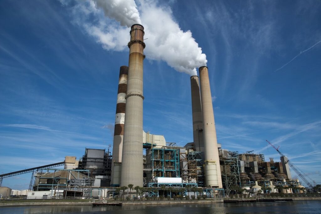 Finalizó la COP28 con un acuerdo histórico: "transición" para dejar atrás los combustibles fósiles