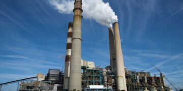 Finalizó la COP28 con un acuerdo histórico: «transición» para dejar atrás los combustibles fósiles