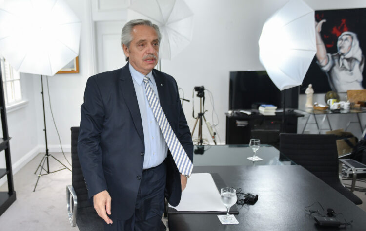 Fernández asistirá a la Cumbre del Mercosur en Río de Janeiro, la última actividad de su gestión