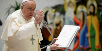 El papa Francisco dijo que dimitirá si su salud empeora extremadamente