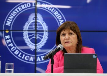 Bullrich: «Hoy empieza un camino que no tiene vuelta atrás; se terminan los cortes»